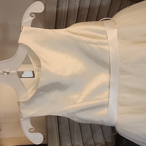 David's Bridal Flower girl/ first communion dress - Picture 2 of 11